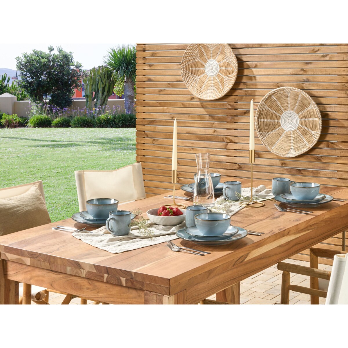 Zestaw naczyń z kamionki jasnoniebieski JUNIPER, 16 el, Beliani