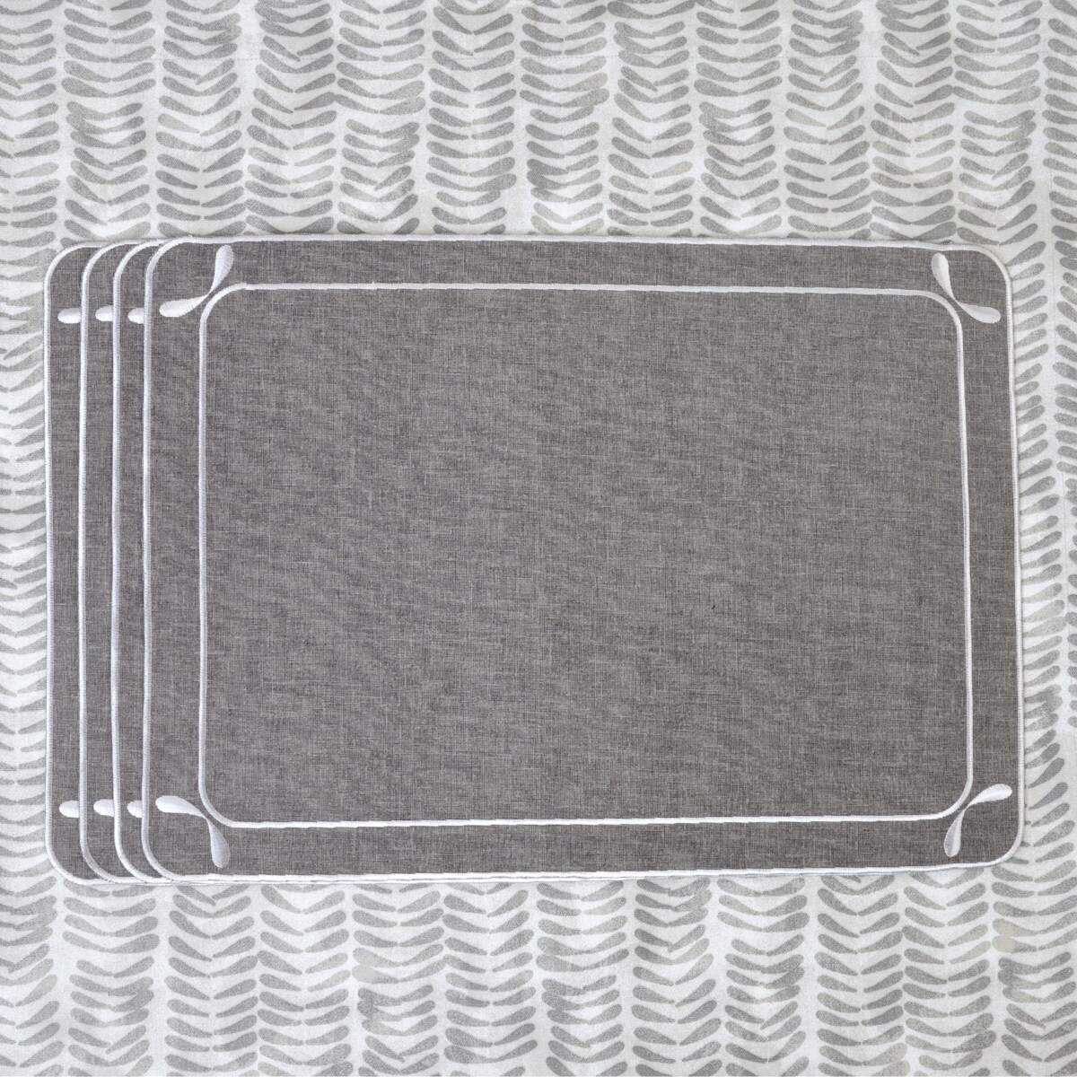 Obrus Dragonfly – 130 × 300 cm