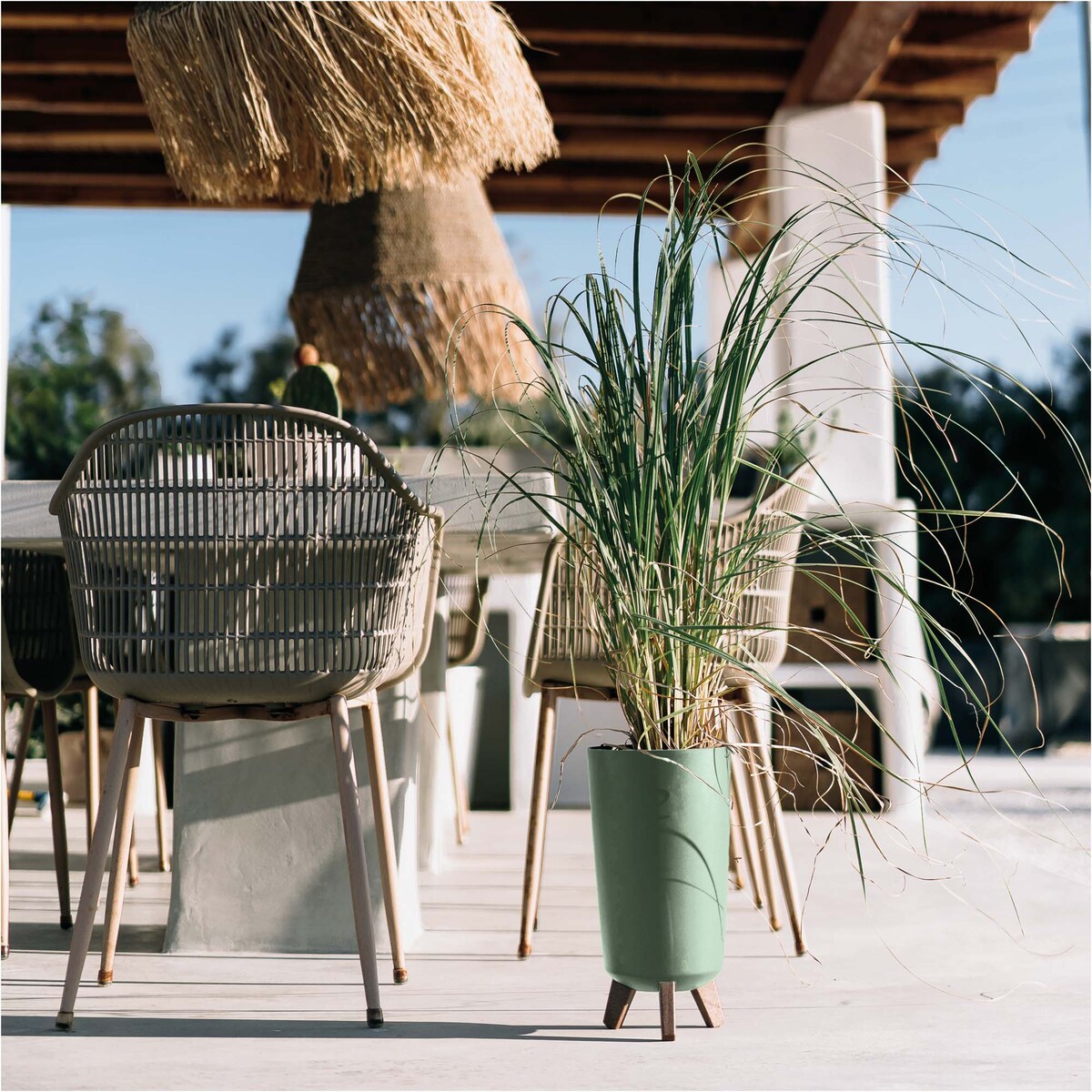 Donica Ogrodowa 23,9 Cm Na Nóżkach Wysoka Doniczka Dekoracyjna Zielona