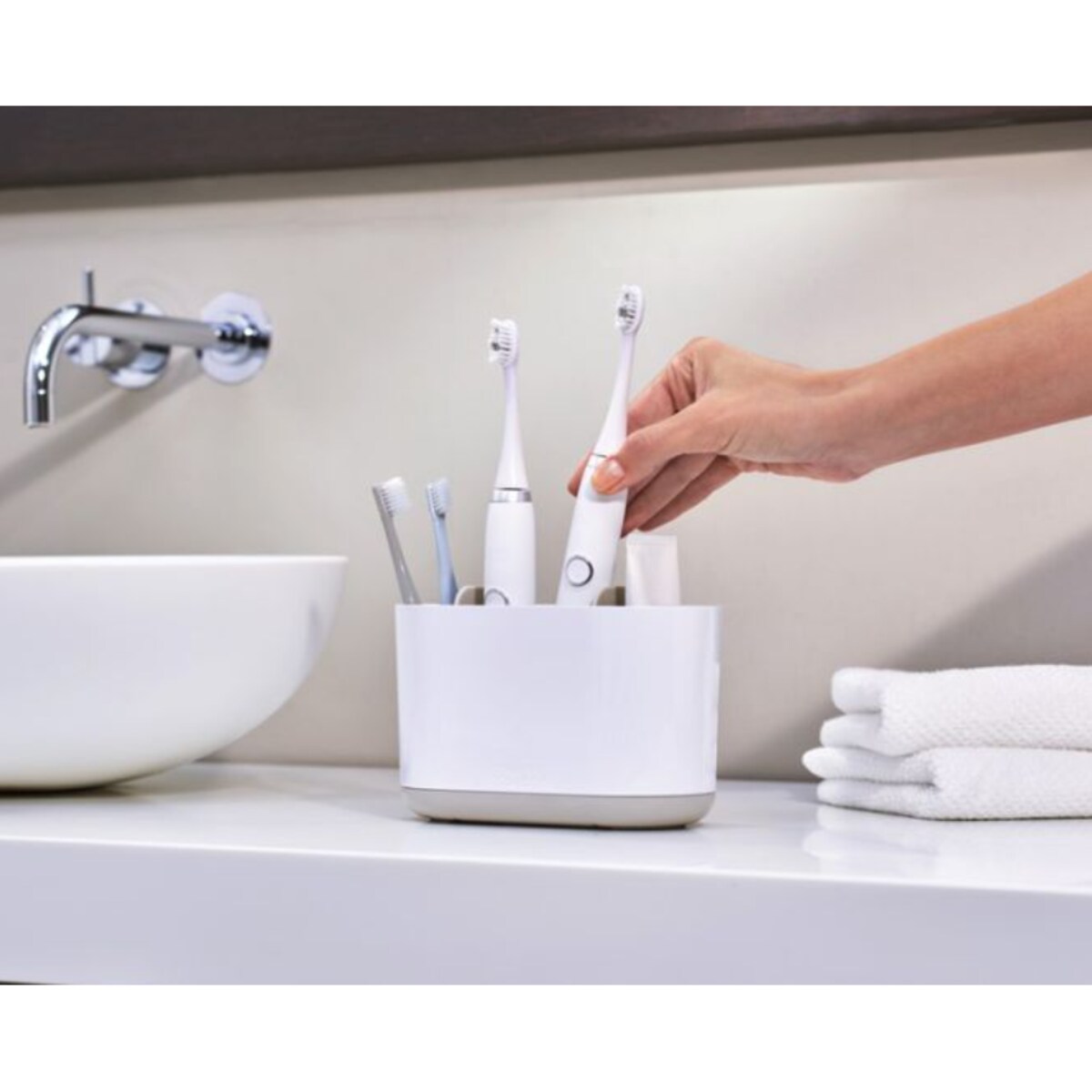 Pojemnik łazienkowy L Duo Joseph Joseph