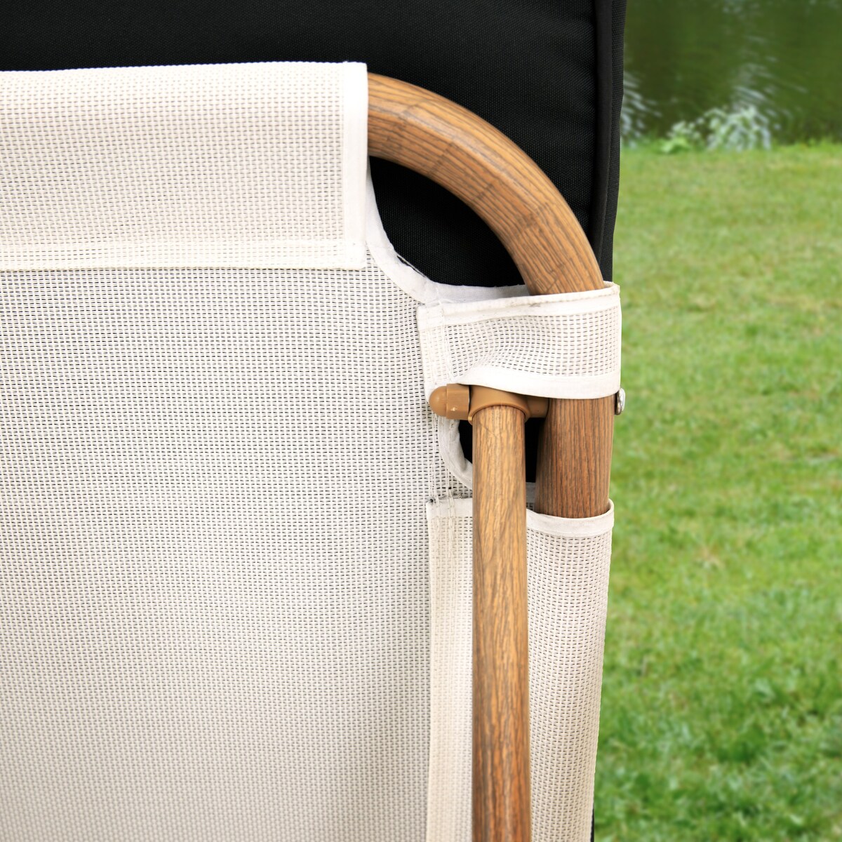 Huśtawka OGRODOWA 3 osobowa bujana z DASZKIEM duża METALOWA wolnostojąca