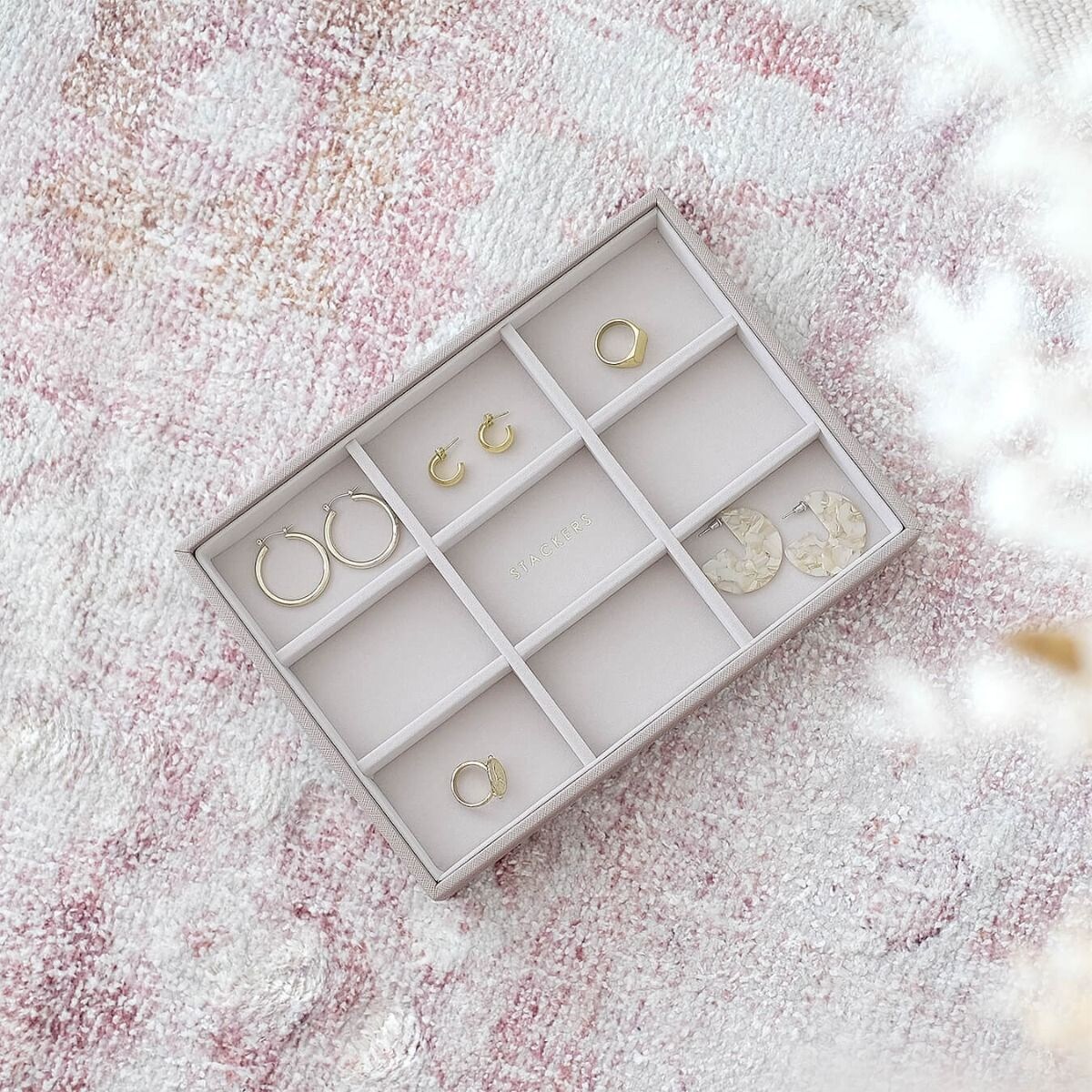 Szkatułka na biżuterię Stackers 9 komorowa classic taupe