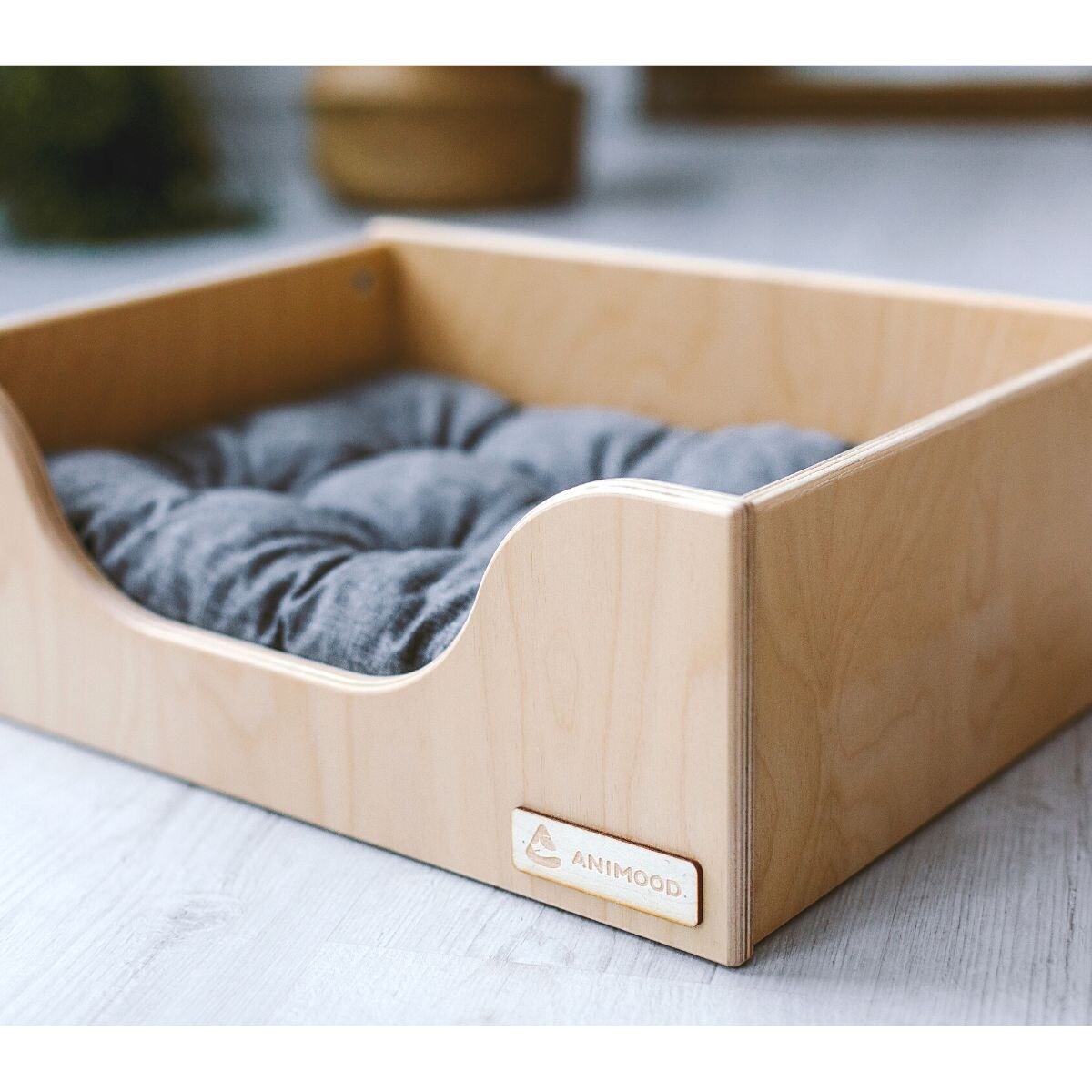 Animood Drewniane Legowisko Marti rozmiar: M, kolor: naturalny