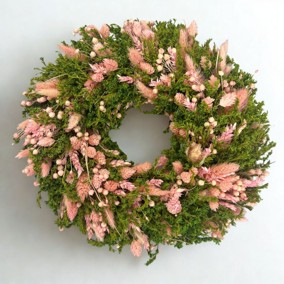 Wianek z suszonych kwiatów 30 cm - zieleń & jasny róż