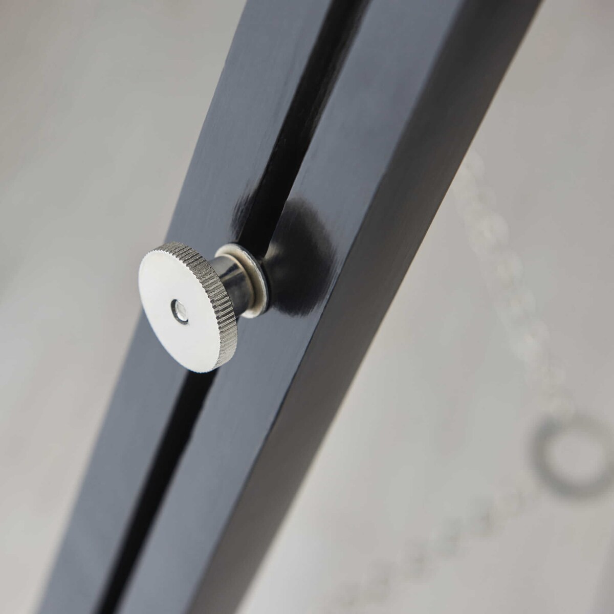 Industrialna lampa podłogowa Nautical EH-NAUTICAL-FL Endon statyw nikiel czarny