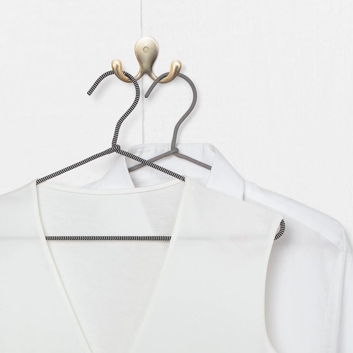 Zestaw 6 nylonowych wieszaków Rayen