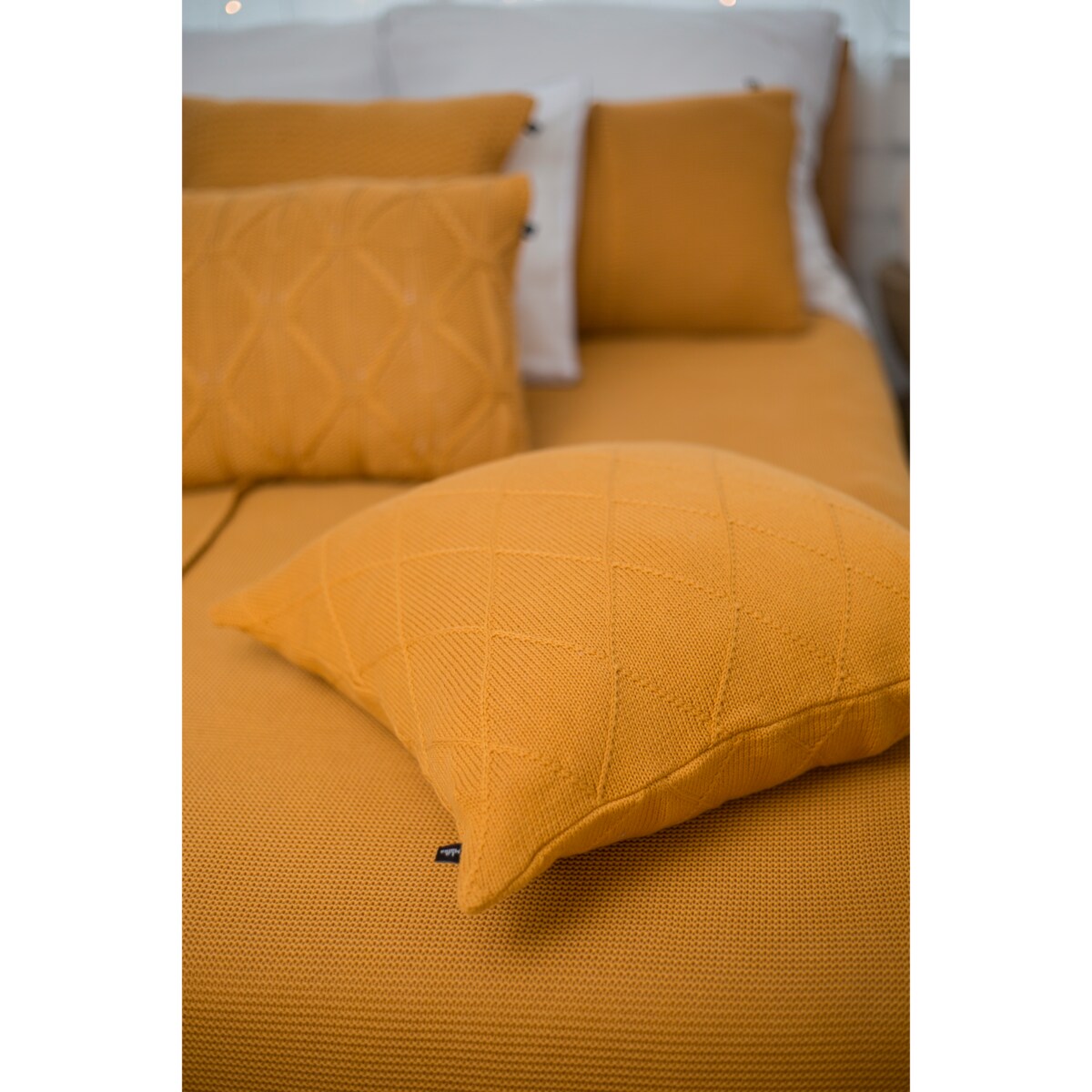 Poszewka romby kwadratowa musztardowa, 50 x 50 cm, La Manta