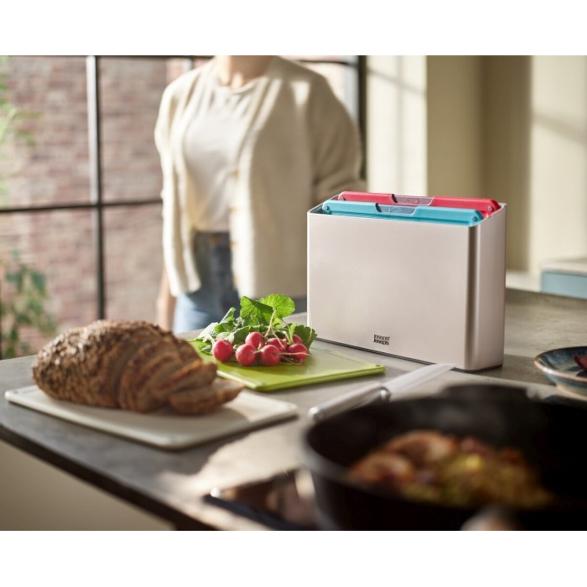 Zestaw 4 desek do krojenia M Folio Steel Icon, 22.2 x 31.8 x 7.6 cm, Joseph Joseph