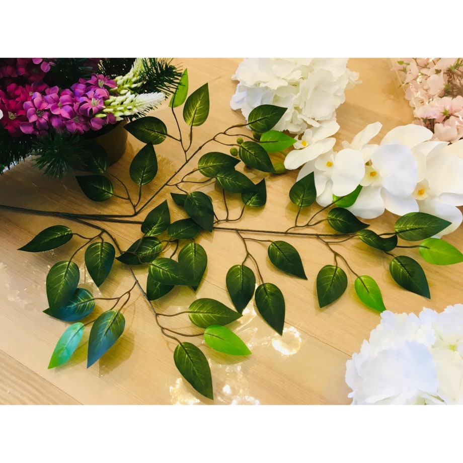 GAŁĄZKA FIKUS do stroiki bukiety dodatek LIŚĆ GUMOWANE DROBNE listki święta