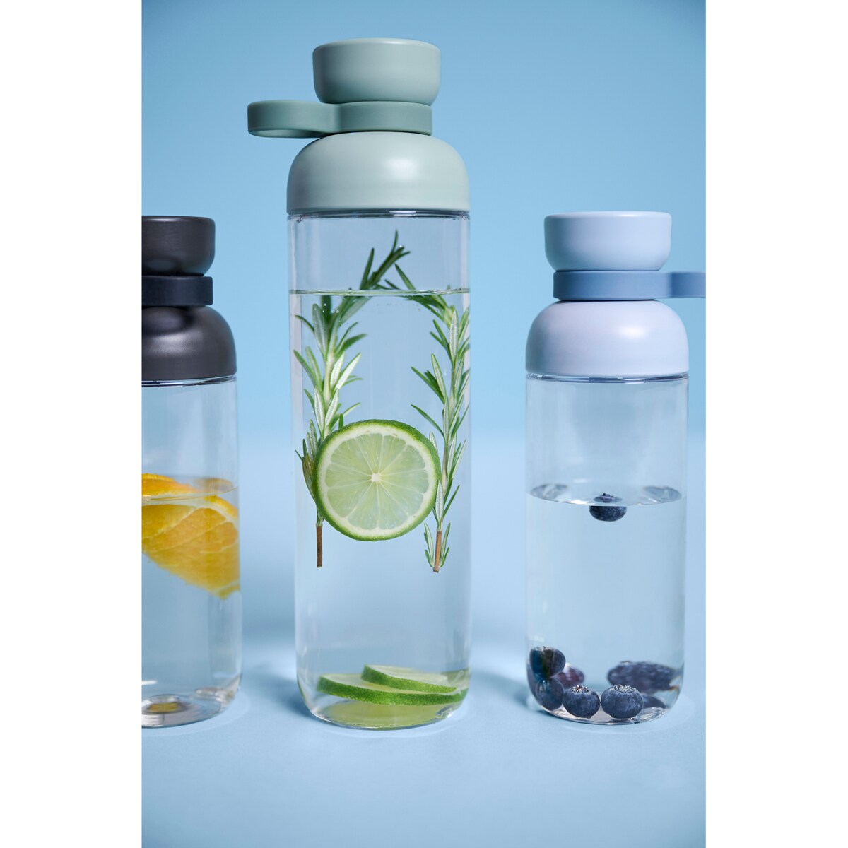 Butelka na wodę Vita 900 ml Nordic Blue 107733015700
