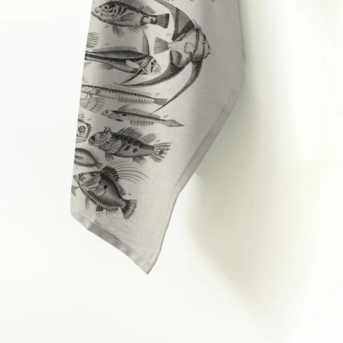 Lniany ręcznik kuchenny - czarno-białe ryby