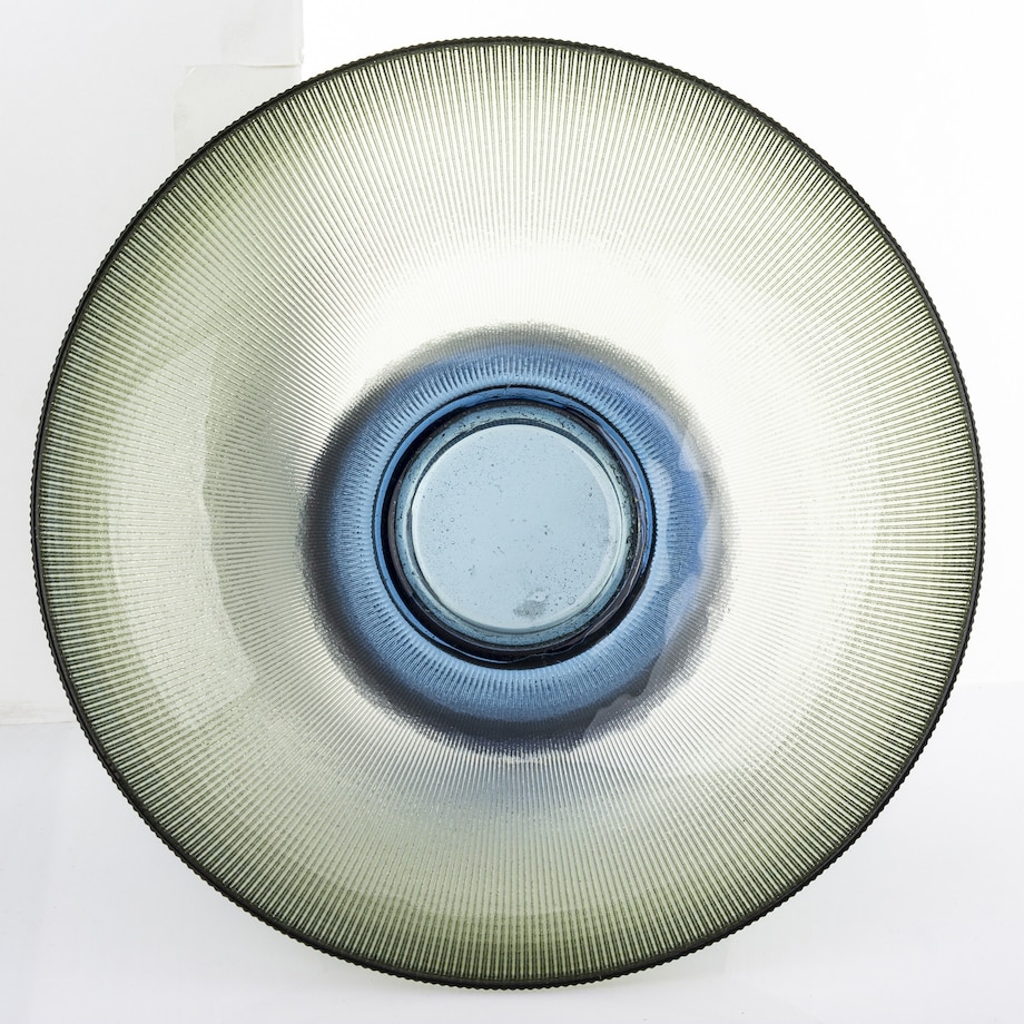 Patera szklana misa 17x35x35 cm LAGOTTO zielona na niebieskiej podstawie