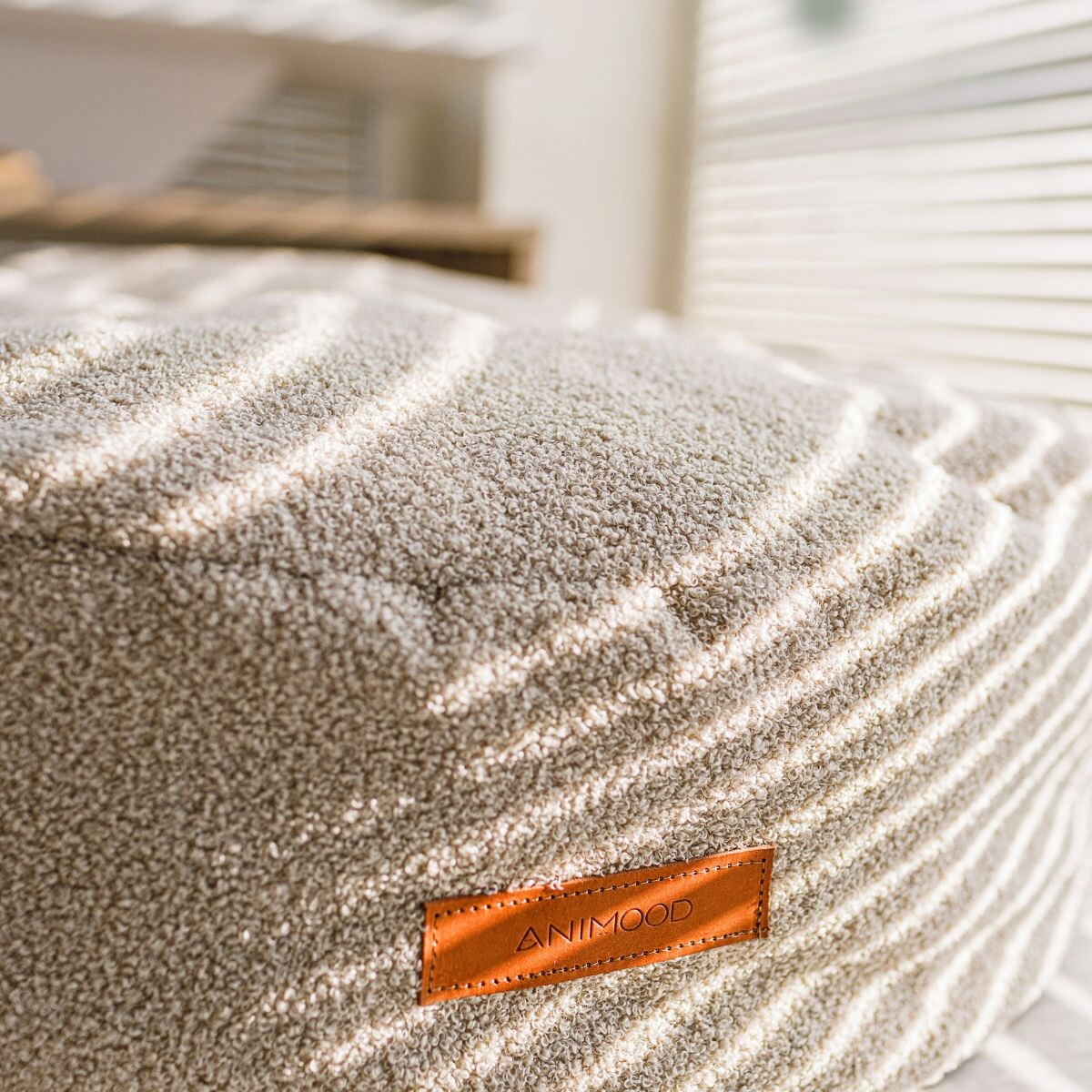 Animood Pufa Coco rozmiar: uniwersalny, kolor: ciemny beż, materiał:boucle