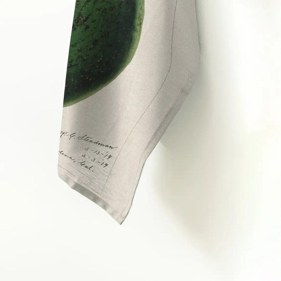 Lniany ręcznik kuchenny - całe awokado