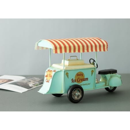 FIGURKA LODZIARKA auto z lodami RETRO