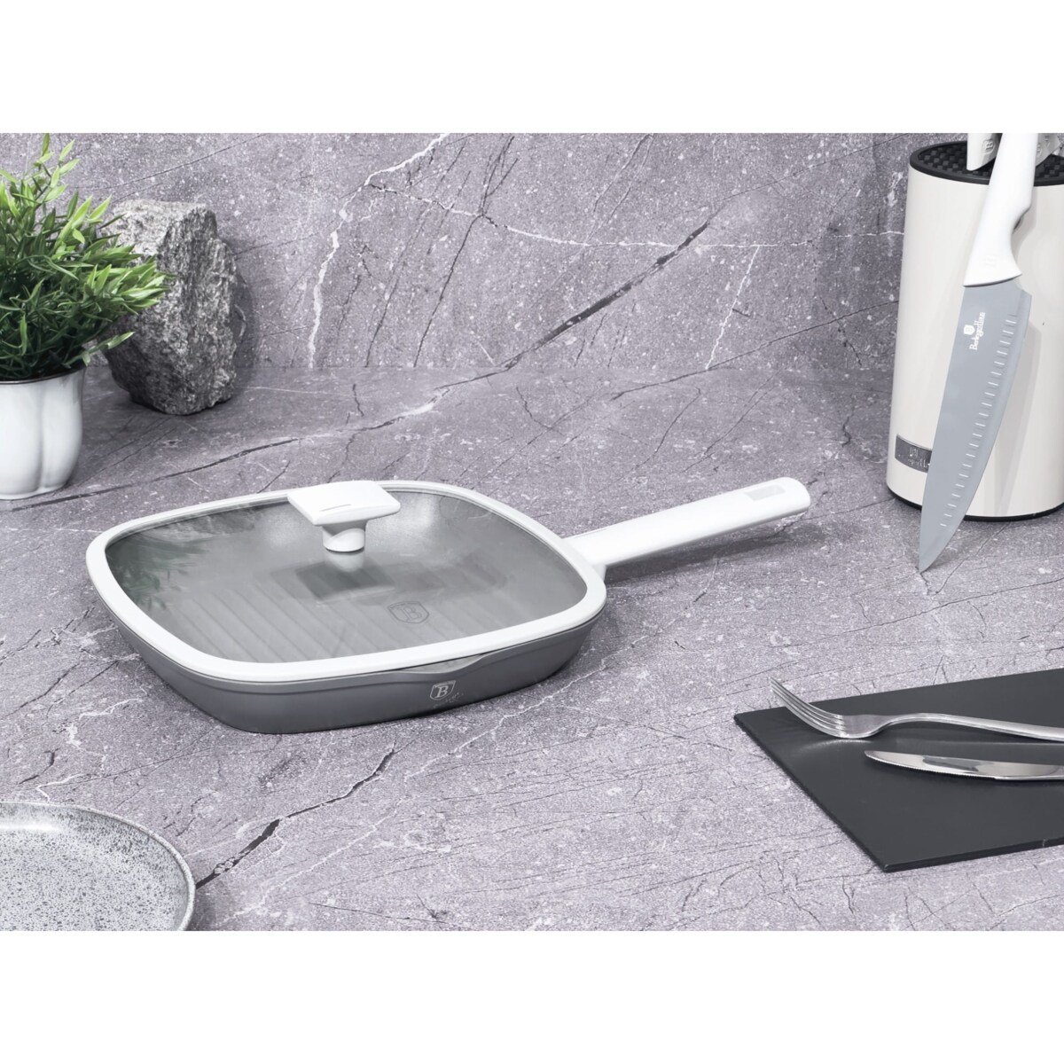 Patelnia grillowa z pokrywką z powłoką tytanową kwadratowa 28x28cm BERLINGER HAUS Aspen