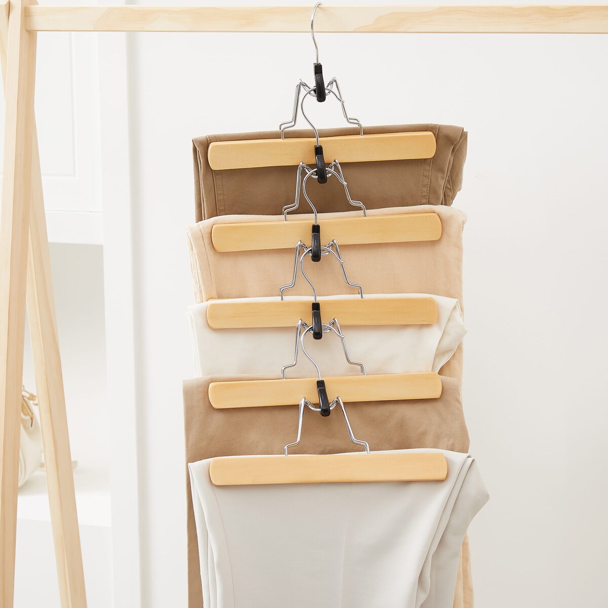 Zestaw 12 Sztuk Wieszaków Na Ubrania Drewniane Brązowe