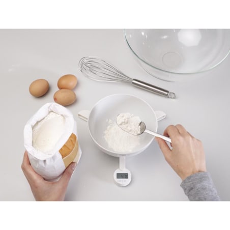 Składana waga kuchenna biała TriScale, Joseph Joseph