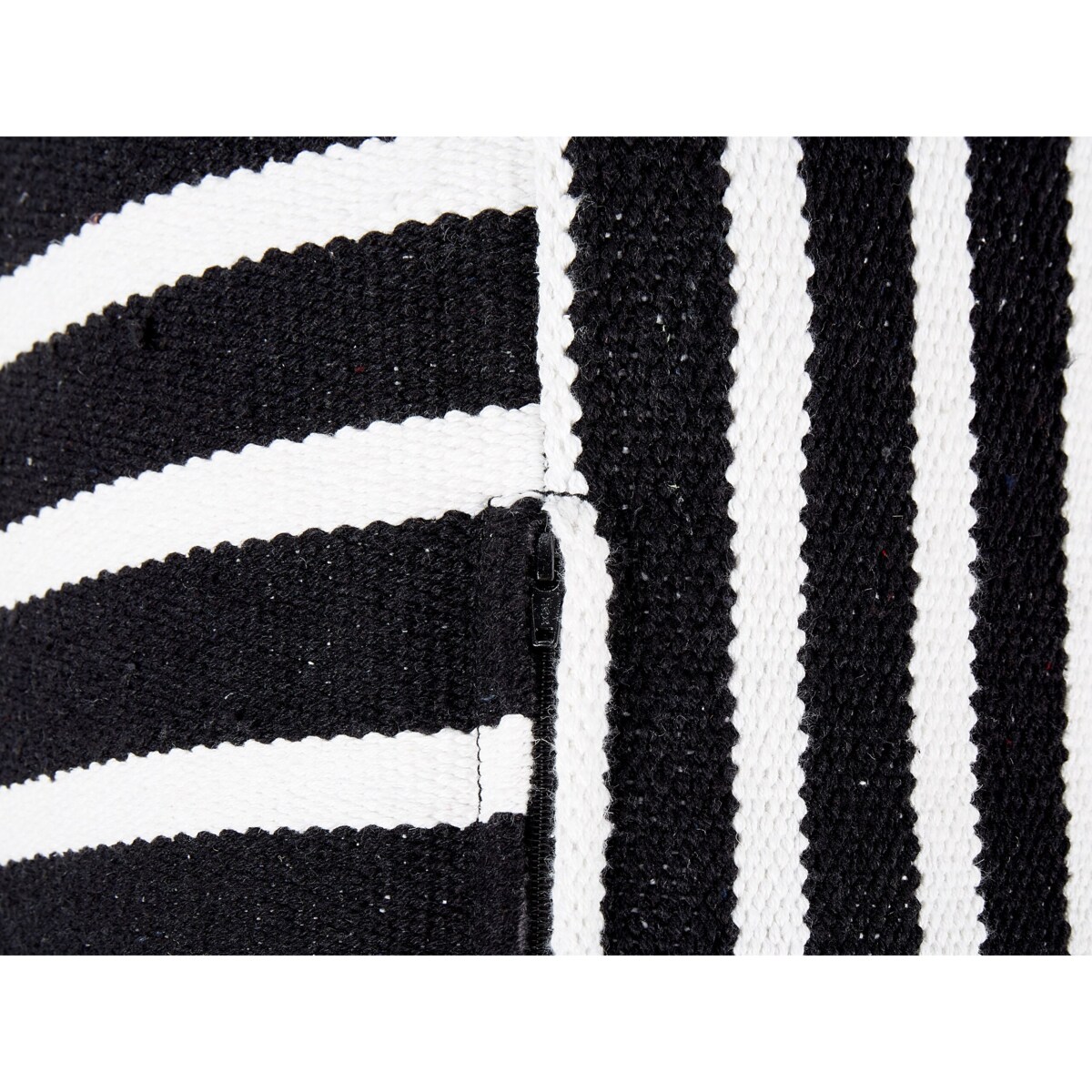 Poduszka podłogowa bawełniana 50 x 50 x 20 cm czarno-biała SETTAT