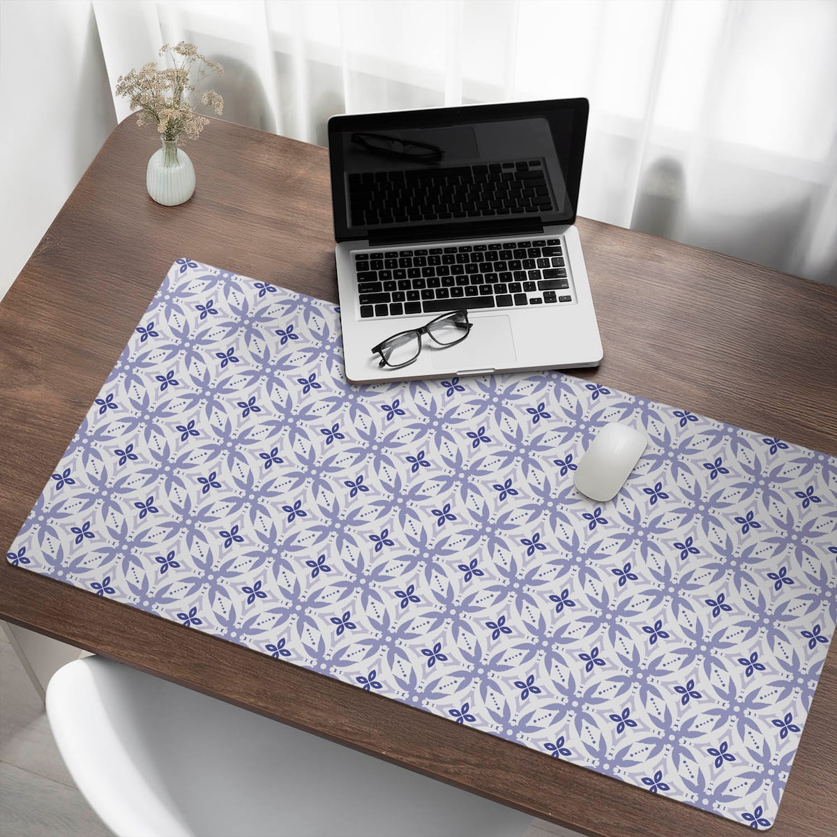 Fioletowa mata na biurko Kwiatowy wzór retro, 120x60 cm