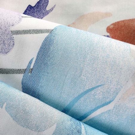 Pościel satyna bawełniana 180x200 Lunara biała w duże pastelowe niebieskie kwiaty, Satynlove