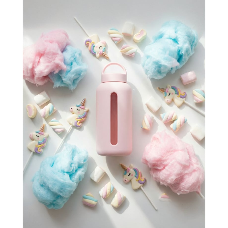 MUUKI DAILY BOTTLE szklana butelka na wodę 720 ml, Marshmallow