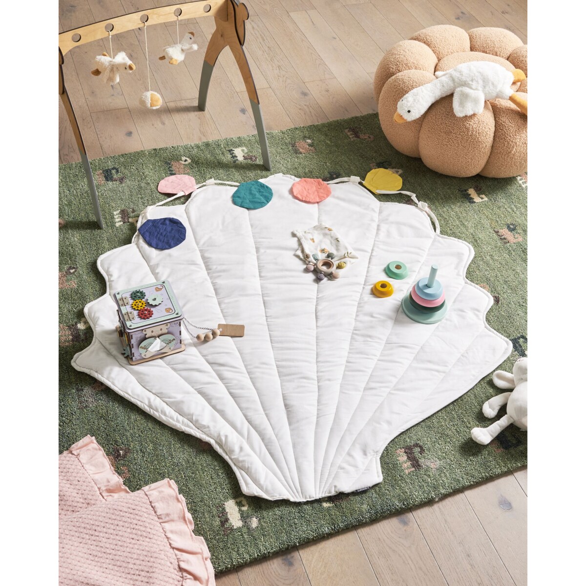 Mata do zabawy muszla 110 x 110 cm biała KADMEA