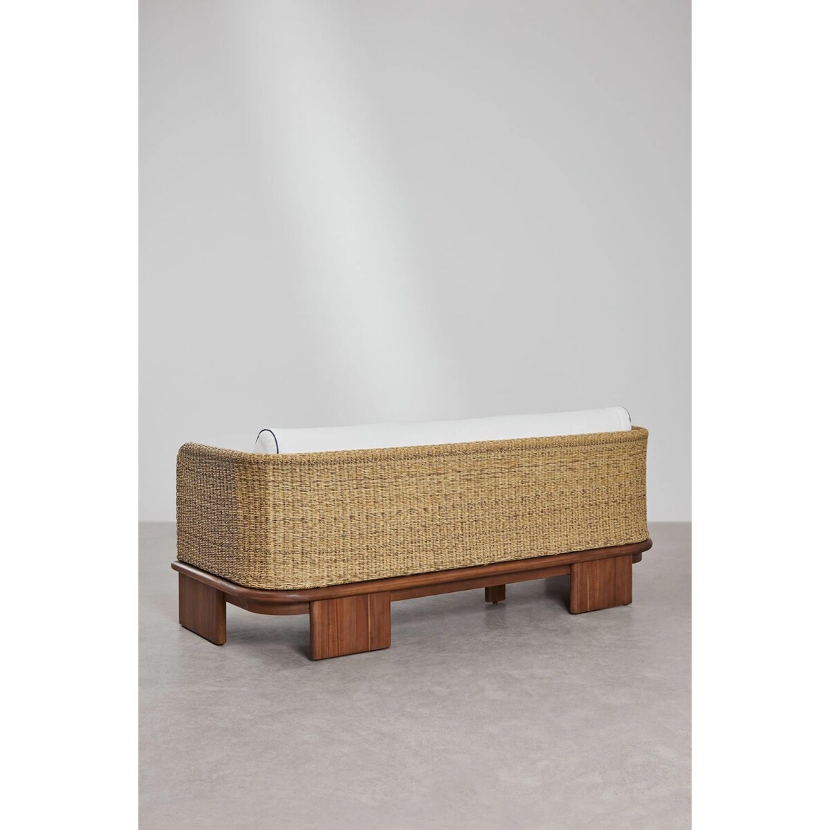 Zestaw ogrodowy: sofa 3-osobowa, 2 fotele i 2 stoliki z rattanu i drewna Famara brąz