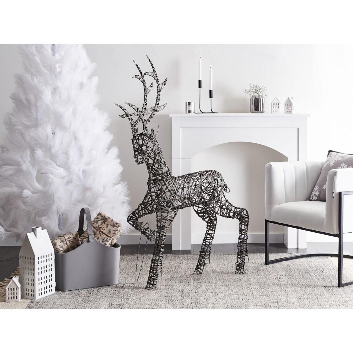 Dekoracja ogrodowa LED renifer 140 cm srebrna HUSAVIK