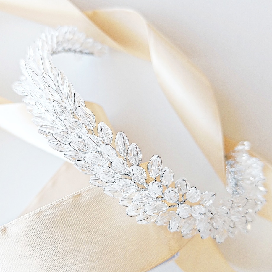 Szeroka srebrna opaska gałązka do włosów z kryształkami