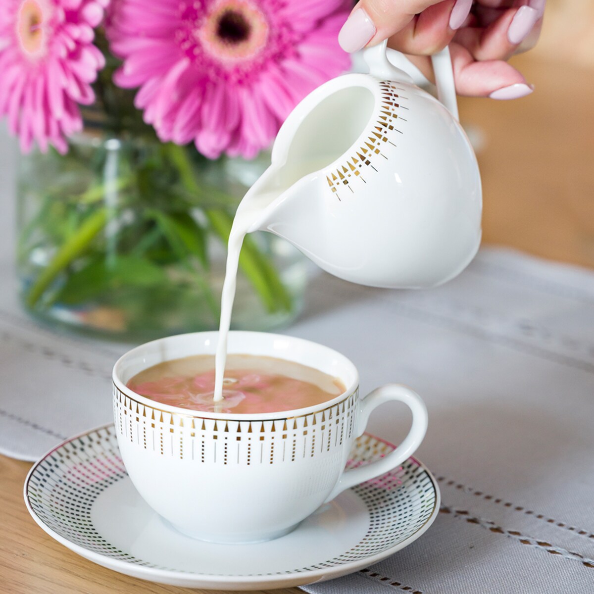 Dzbanek 200 ml Yvonne Złoty Miraż G682