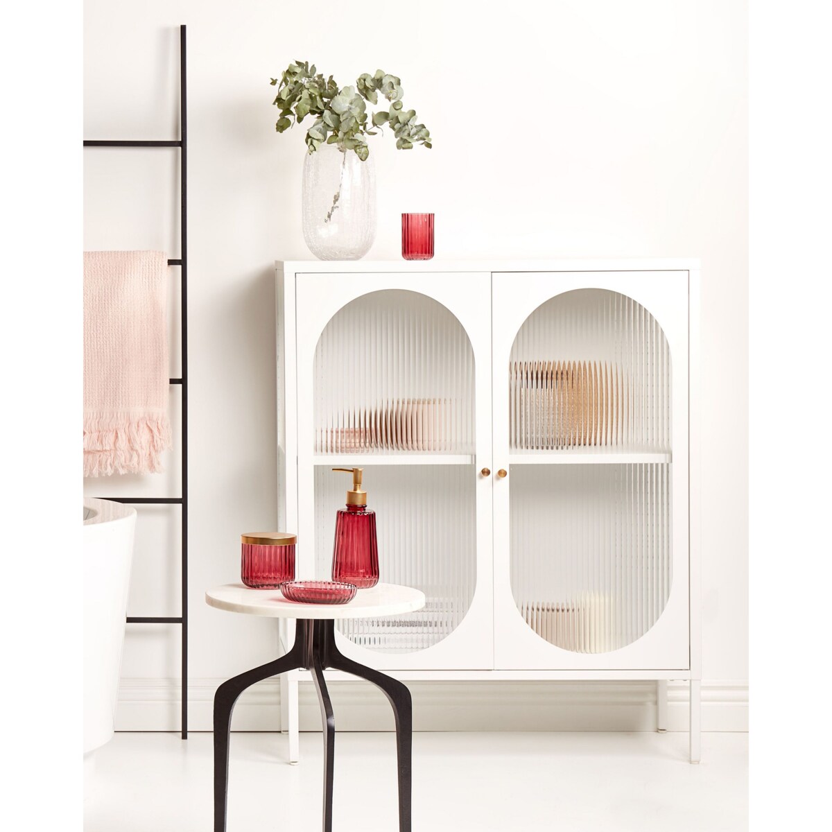 Witryna dwudrzwiowa metalowa biała SARRE