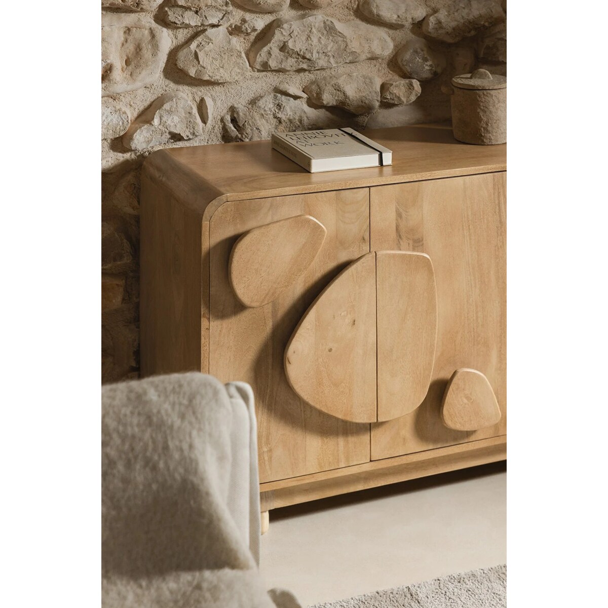 Komoda z drewna mango Joel 142 cm