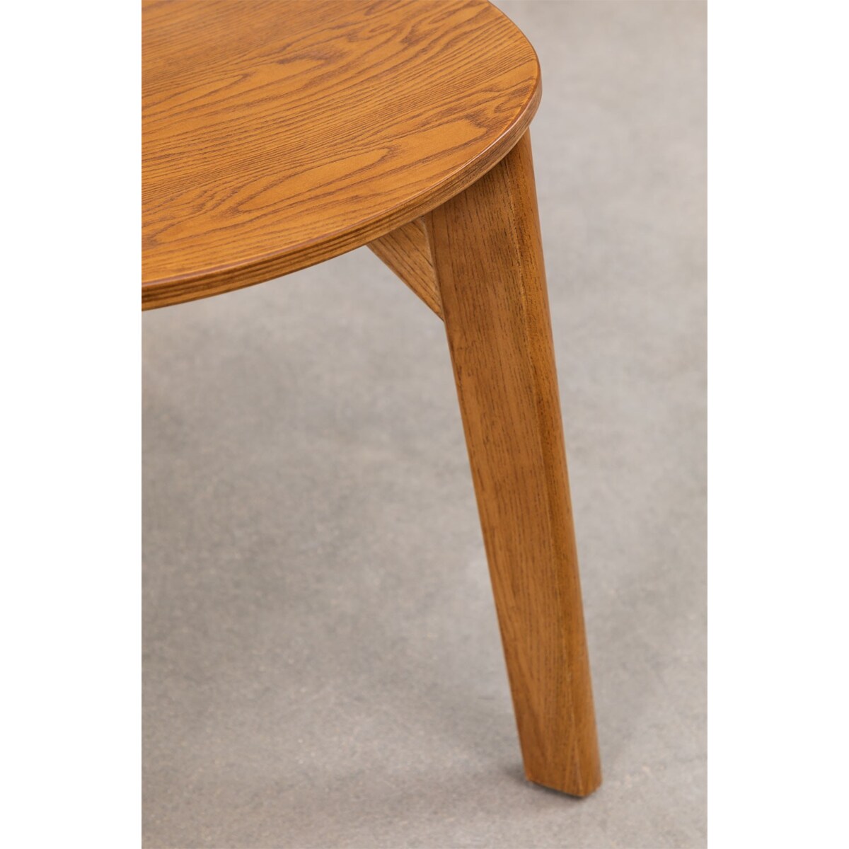 Krzesło drewniane z plecionką orzech Formic