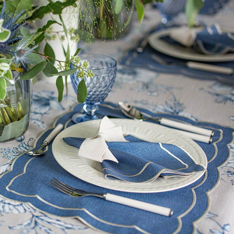 Obrus Blossom Blue - 130 cm x 230 cm