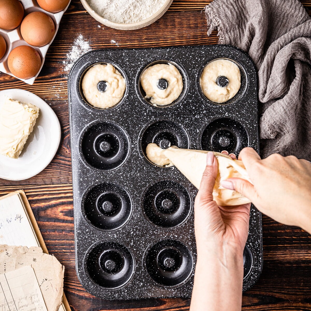 Forma do pieczenia 12 muffinów babeczek z powłoką nieprzywieralną KLAUSBERG