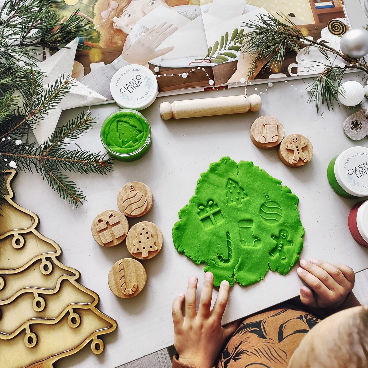 Drewniane stemple Boże Narodzenie