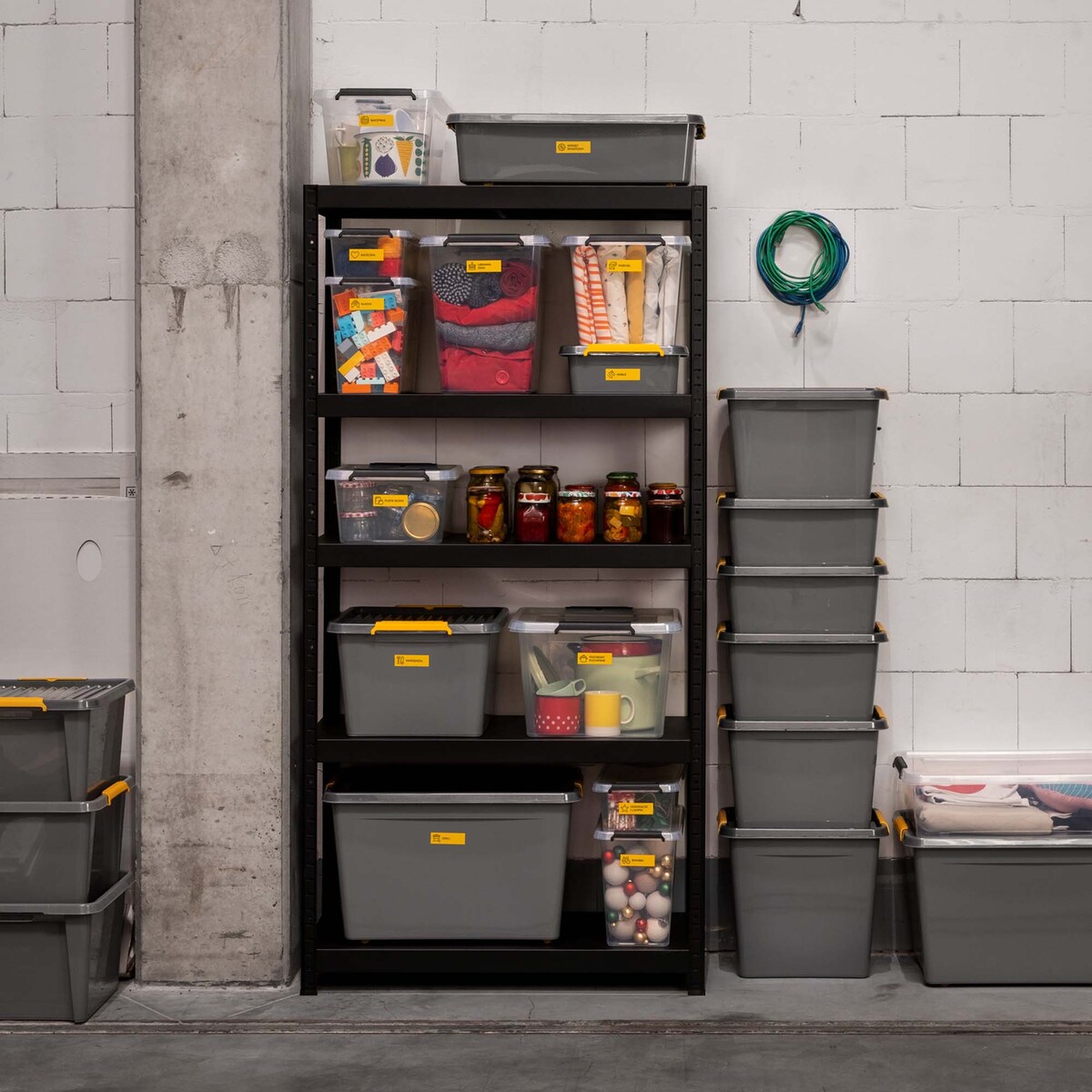 Pojemnik Plastikowy Pudełko Plastikowe Z Pokrywką Na Kółkach Pudło Box 35 L