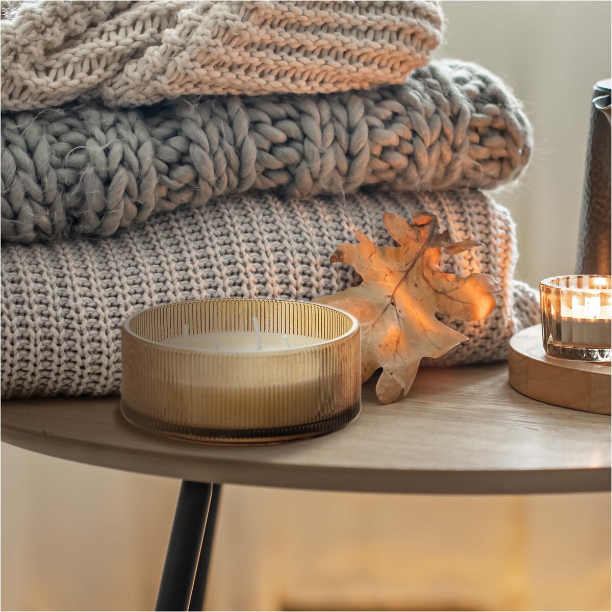 Świeca Zapachowa Świeczka Wild White Tea Świąteczna 13 Cm Okrągła Dekoracja Szklana