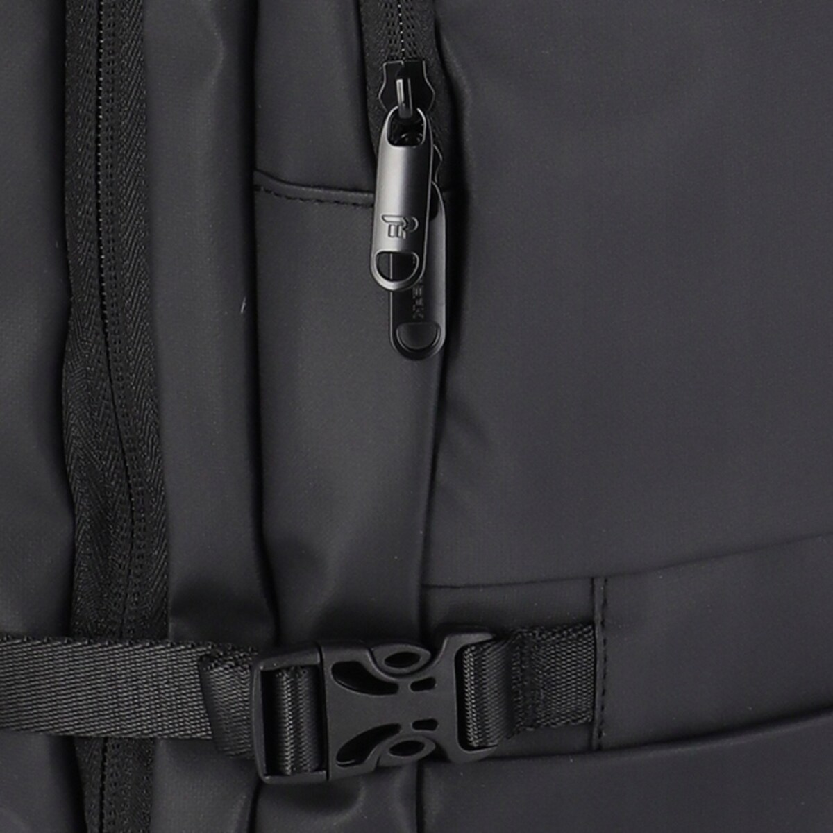 Plecak Czarny Miejski Podróżny Na Laptop 17" Z Kieszenią Do Samolotu