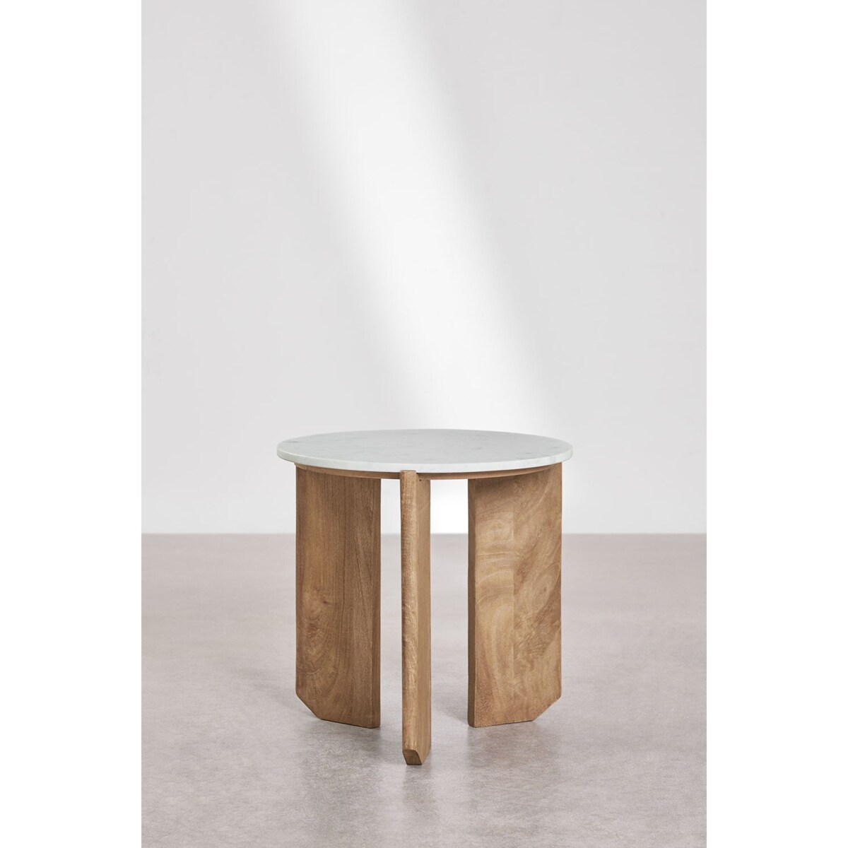 Komplet 2 stolików kawowych z białego marmuru i drewna mango Lavinia