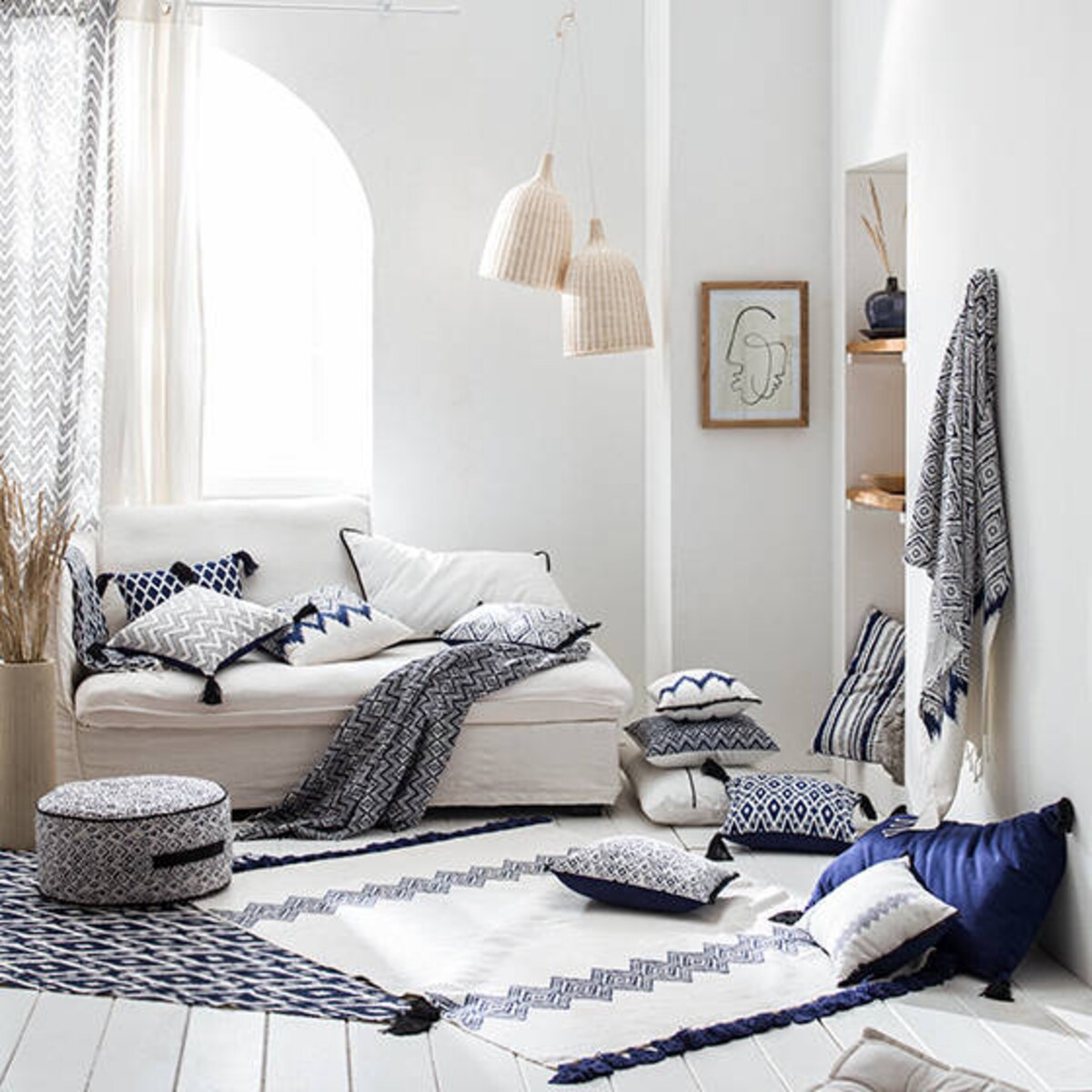 Poduszka dekoracyjna ATMOSPHERE, 50 x 50 cm