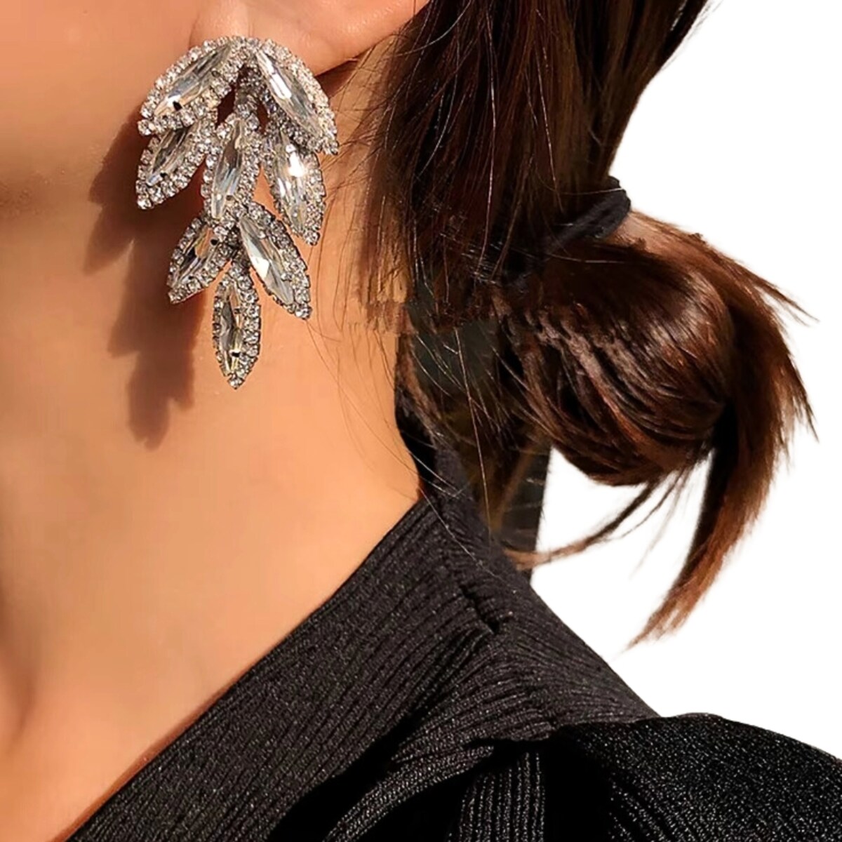 Efektowne srebrne kolczyki z cyrkoniami listkami wesele wieczorowe WISZĄCE