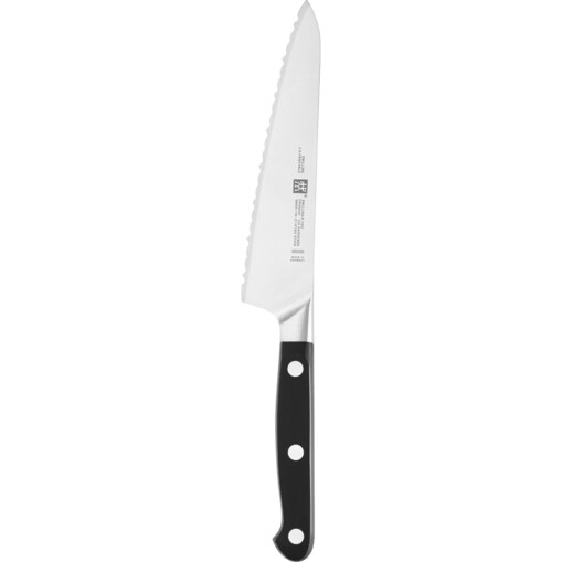 Kompaktowy nóż szefa kuchni z ząbkami Zwilling Pro - 14 cm