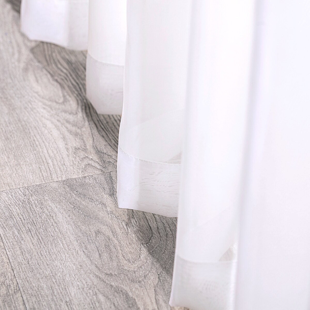 Firana na taśmie 300x265 biały