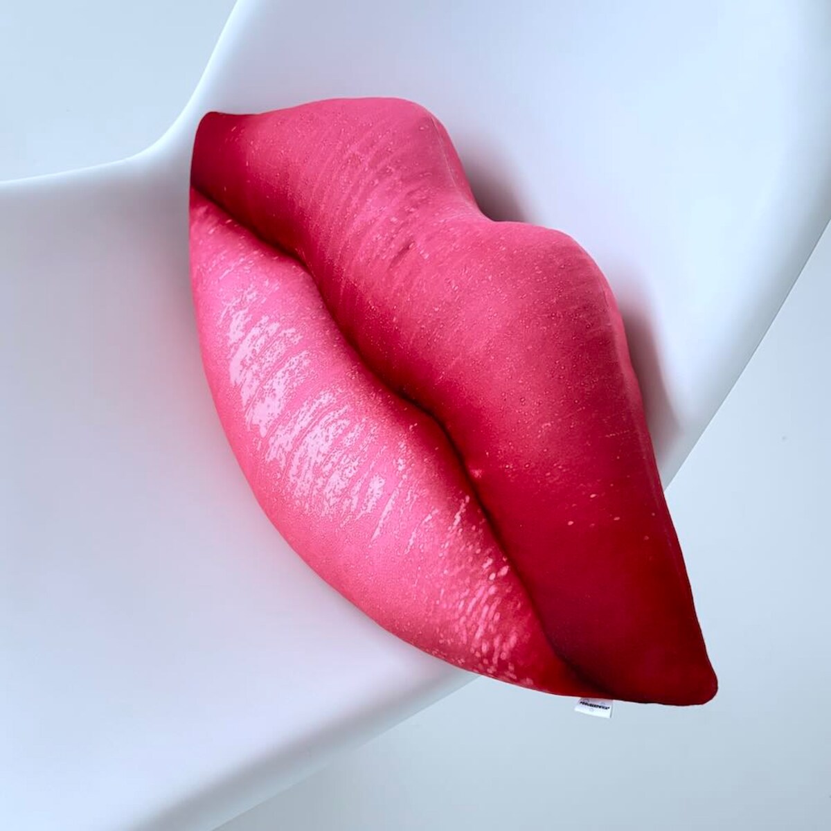 Poduszka duże Usta różowe