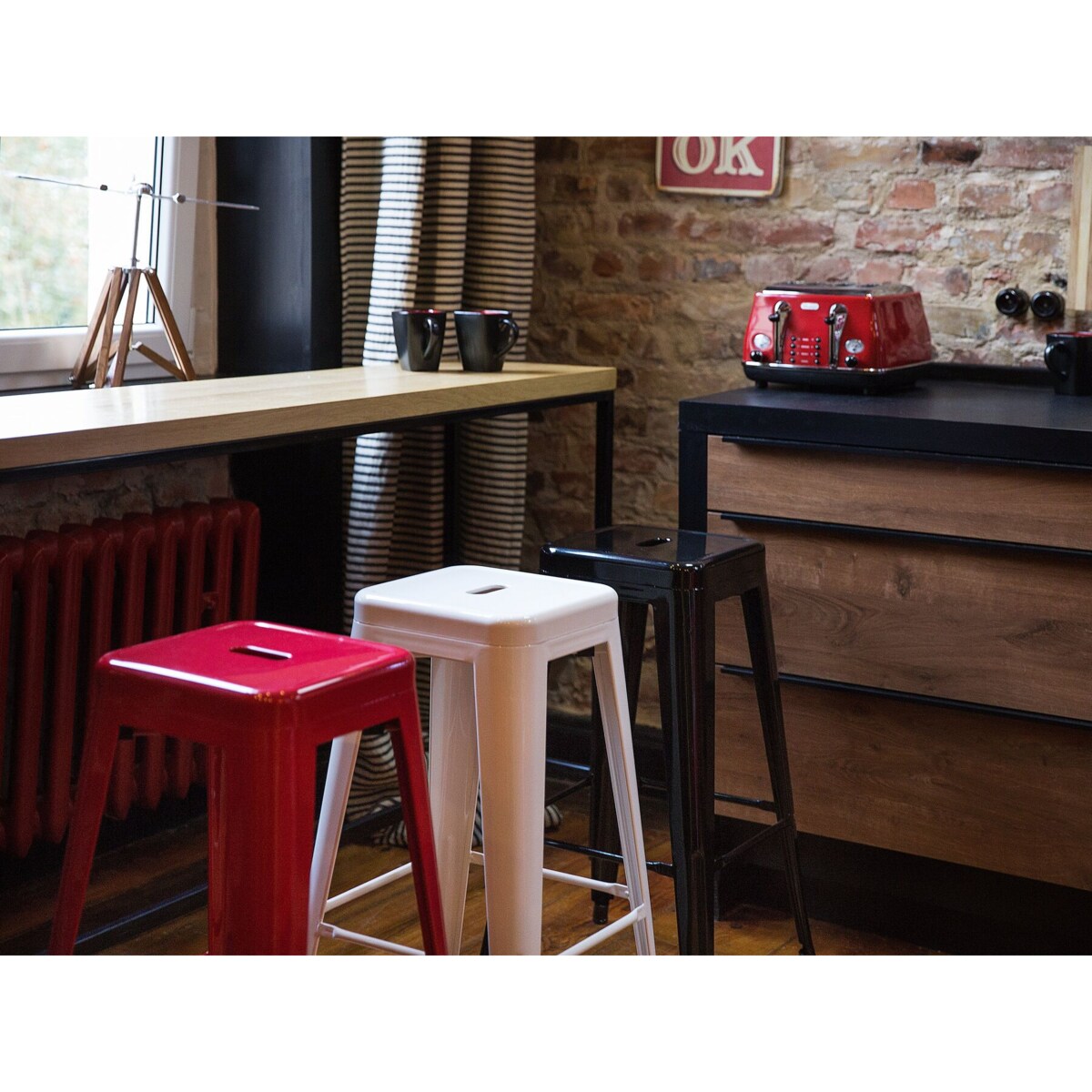 Zestaw 2 stołków barowych metalowych 76 cm biały CABRILLO