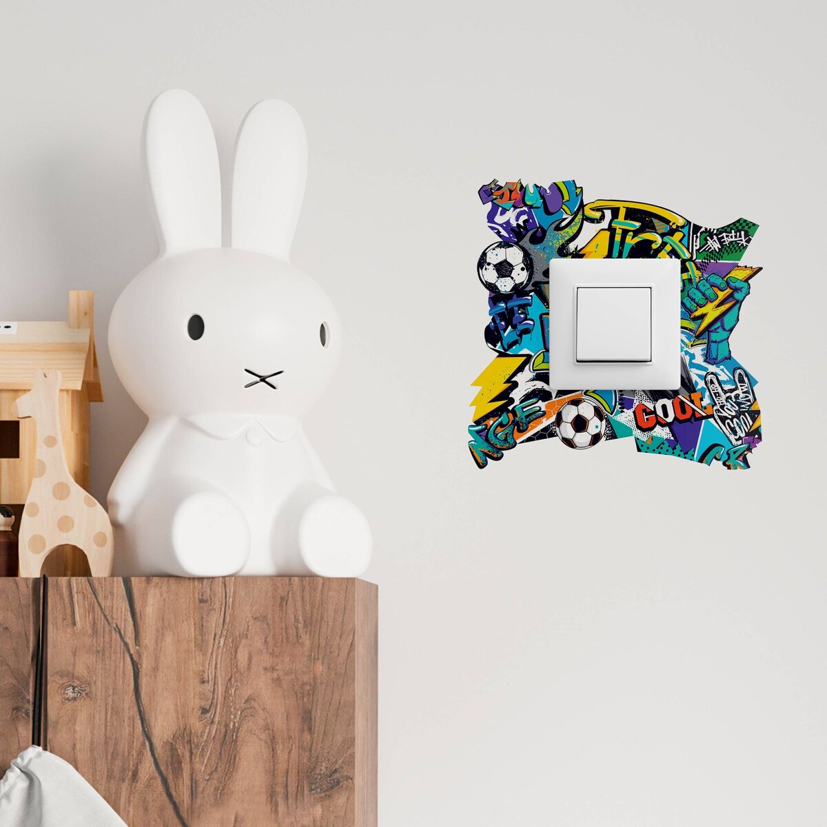 Naklejka Pod Włącznik Światła Dla Dzieci Graffiti Abstrakcja Piłka Nożna 20x20cm