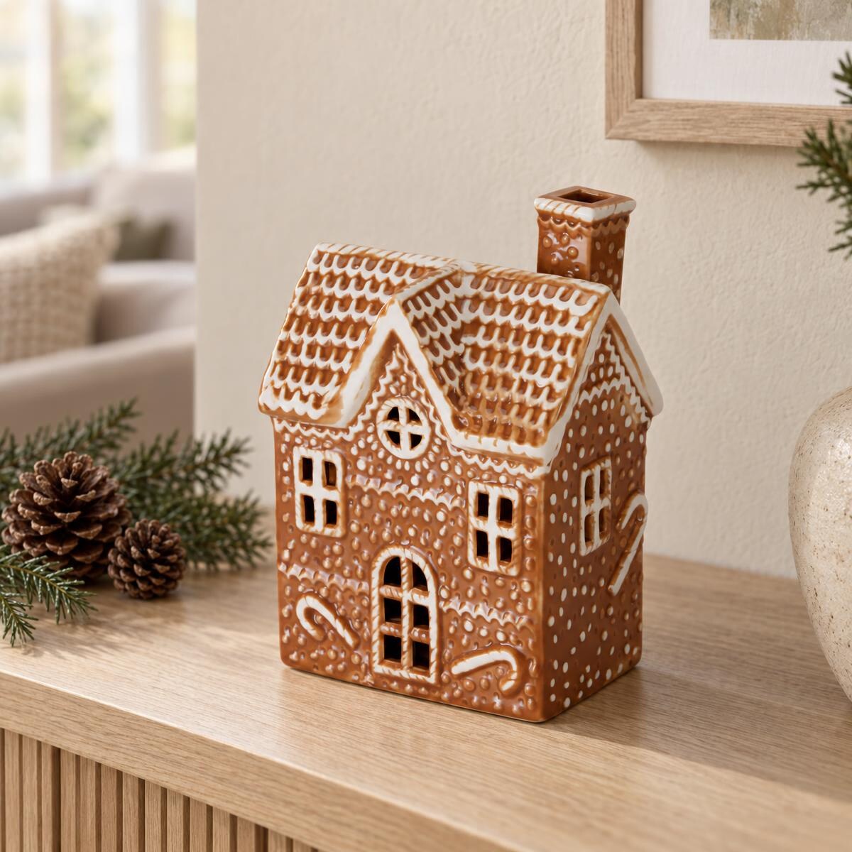 Domek z piernika porcelanowy z podświetleniem LED, 13,6 x 9,4 x 19,6 cm