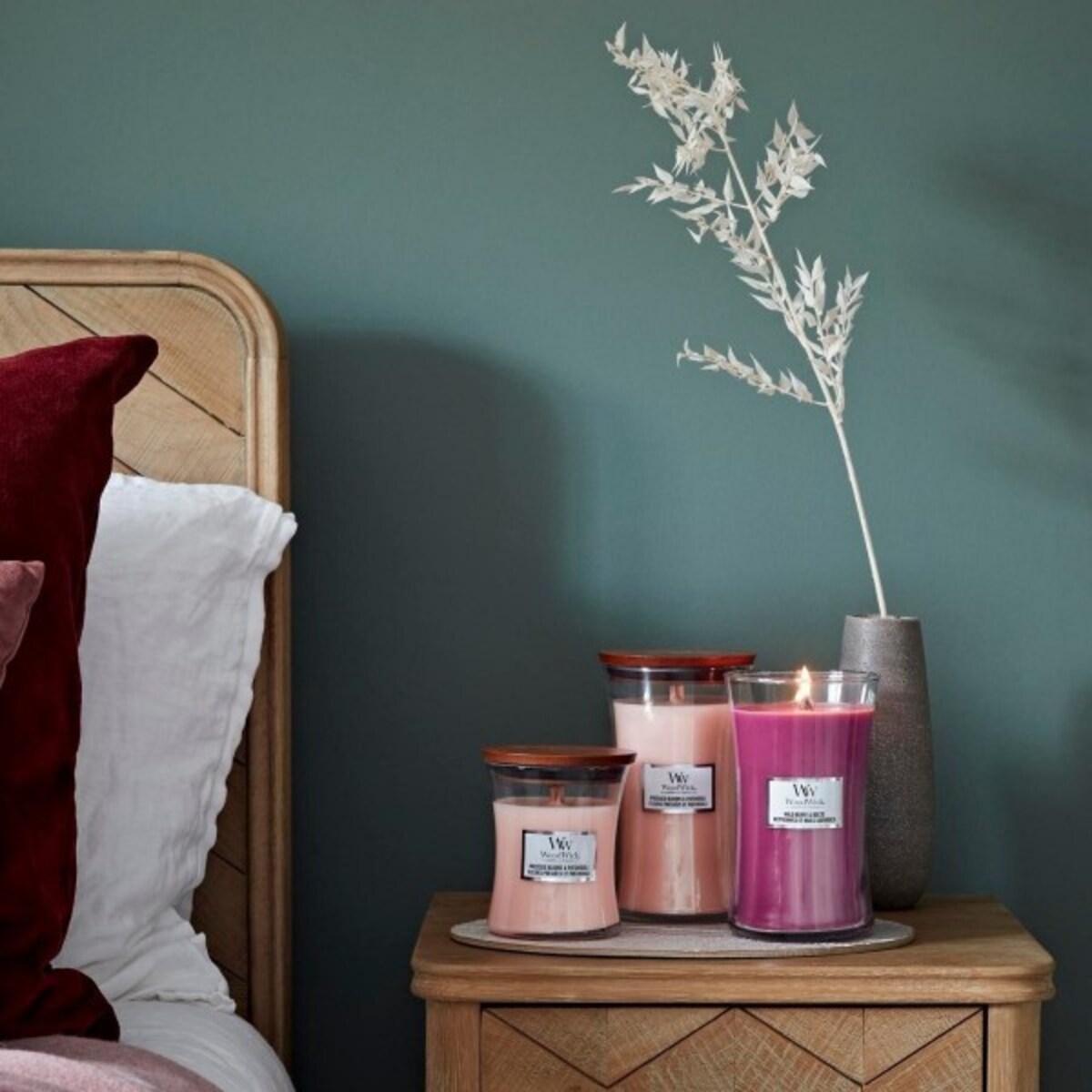 WoodWick świeca duża PRESSED BLOOMS & PATCHOULI